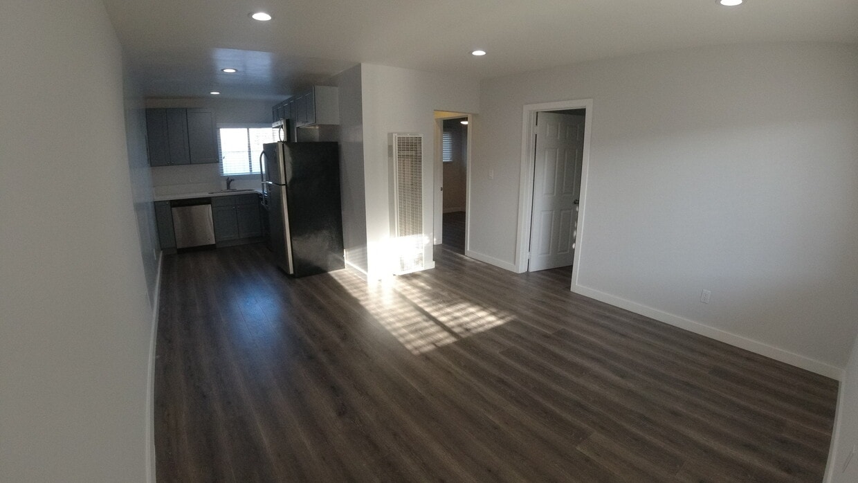 2727 Abbot Kinney Blvd Unit 1, Venice, CA 90291 Apartments in Venice