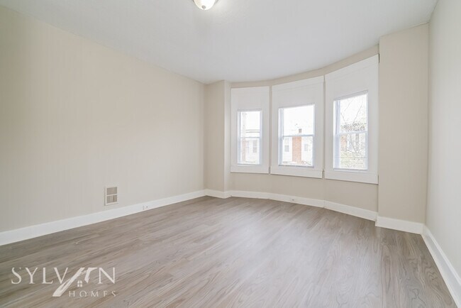 Building Photo - Enjoy living the good life in this 2 bedro...