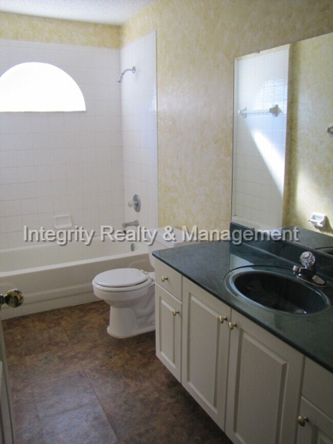 Foto del edificio - 3 bed - 2 bath in Middleburg, FL
