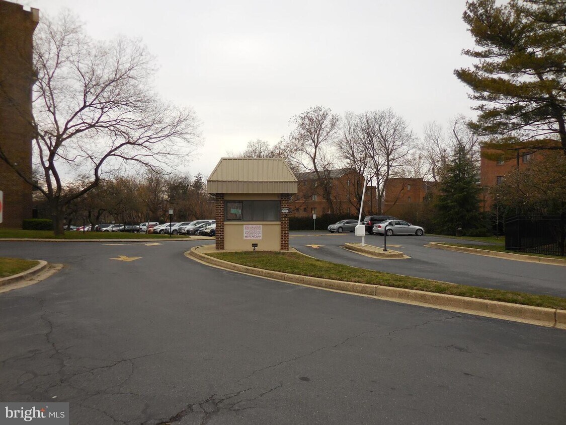Primary Photo - 2112 Bonnywood Ln