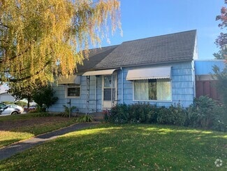 Building Photo - 1404 View Ct