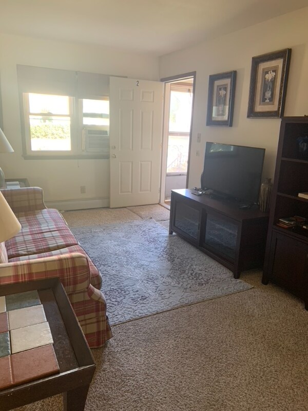 304 W Hempstead Ave Unit 2, Fairfield, IA 52556 Room for Rent in