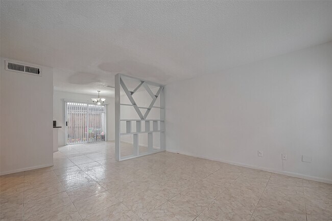 Foto del edificio - 3100 Jeanetta St