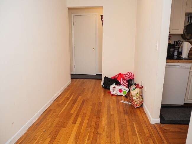 Foto del edificio - 1039 Commonwealth Ave