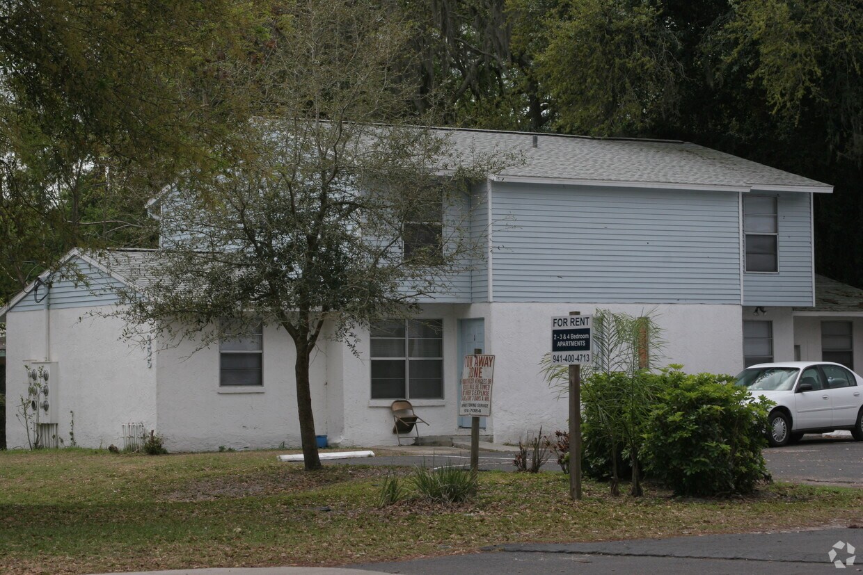 Primary Photo - 3355 Central Ave