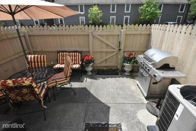 Building Photo - 2 br, 1.5 bath  - 7757 Amberfalls Ct