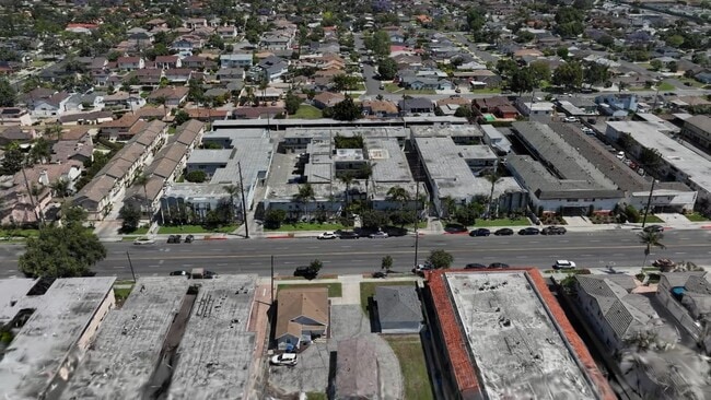  - Downey Court Apartments