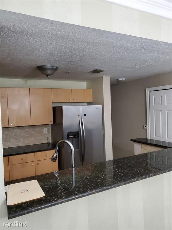 Foto del edificio - 3 br, 2 bath House - 2941 Riverside Dr Apt...