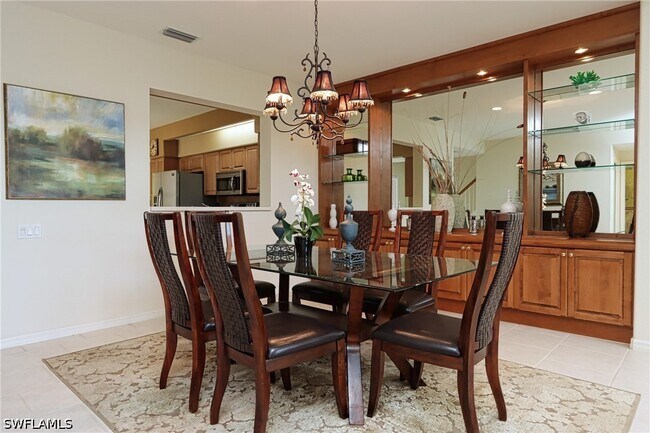Foto del edificio - 5901 Ashford Ln