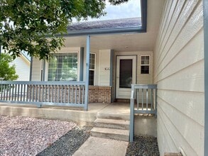 Building Photo - 348 Albion Way