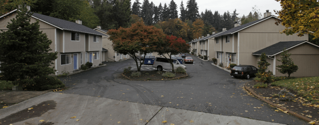 Building Photo - Lincoln Townhomes