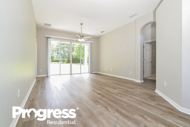 Building Photo - 33938 Terragona Dr
