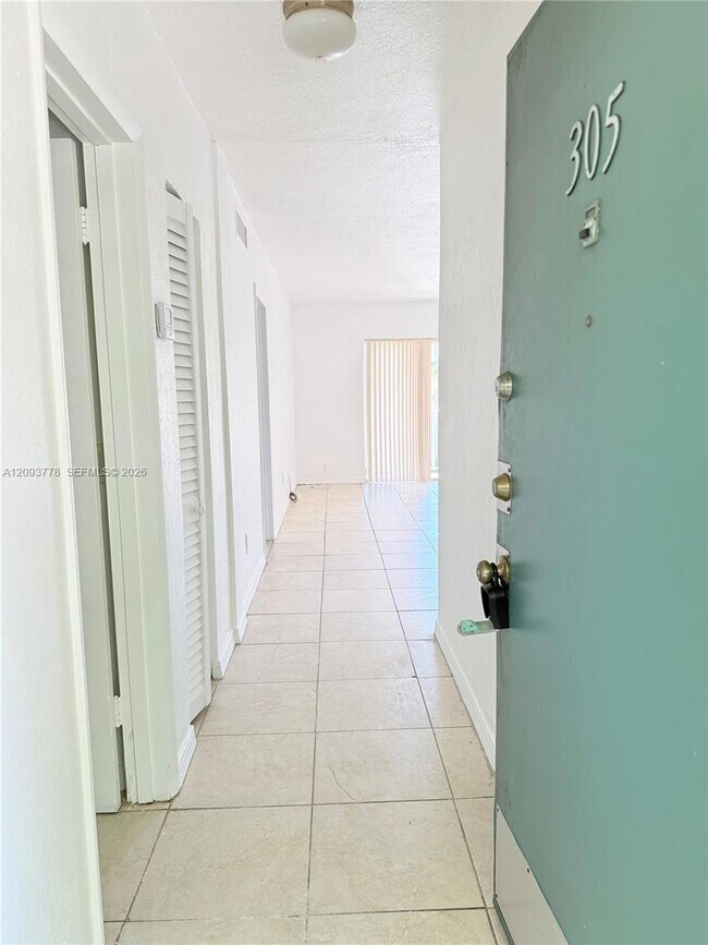 Building Photo - 7505 SW 82nd St