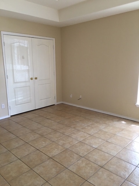 Foto del edificio - 819 N Cross Ln