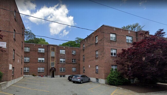 Building Photo - Amazing Student 2 Bed