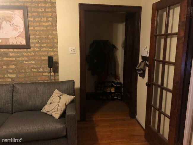 Building Photo - 1 br, 1 bath Apartment - 1232 W Carmen