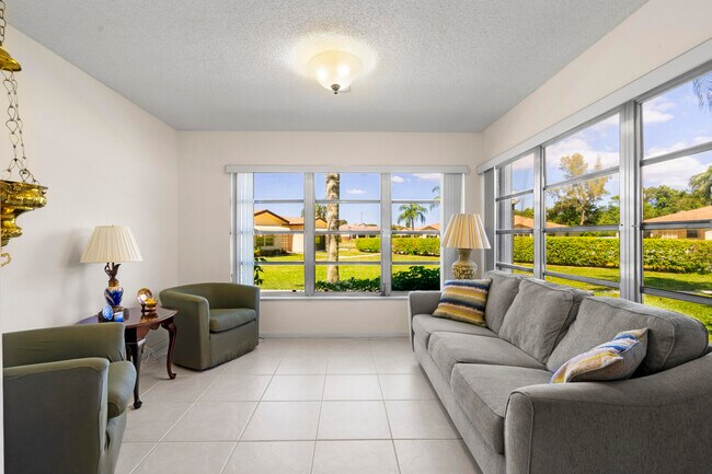 Foto del edificio - 13960 Nesting Way