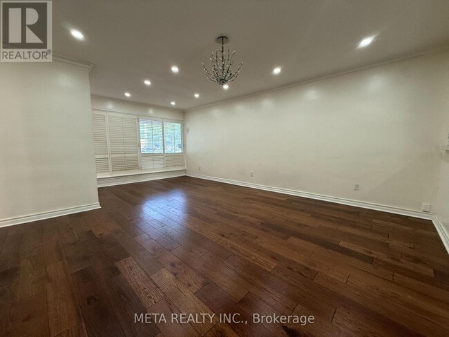 Building Photo - 556 McCowan Rd