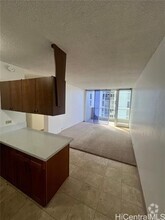 Building Photo - 2651 Kuilei St