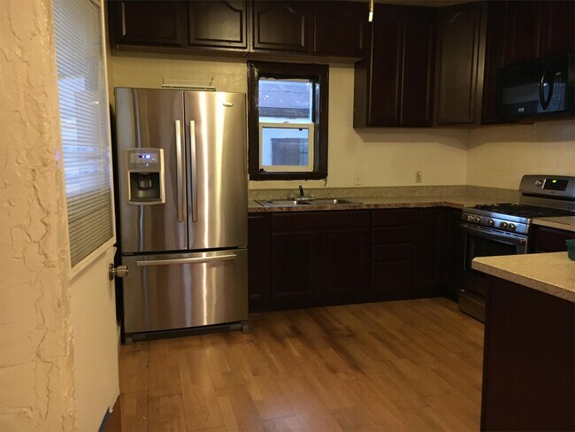 Foto del edificio - 324 S 26th St