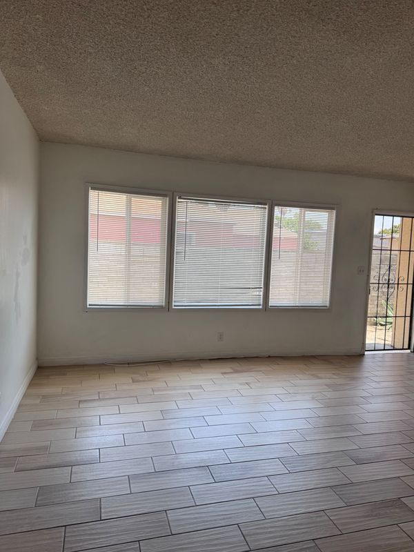 Foto del edificio - 2770 Glenwood Pl