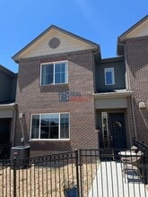 Building Photo - 26307 E Calhoun Pl