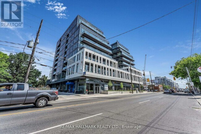 Photo du bâtiment - 500 Dupont St