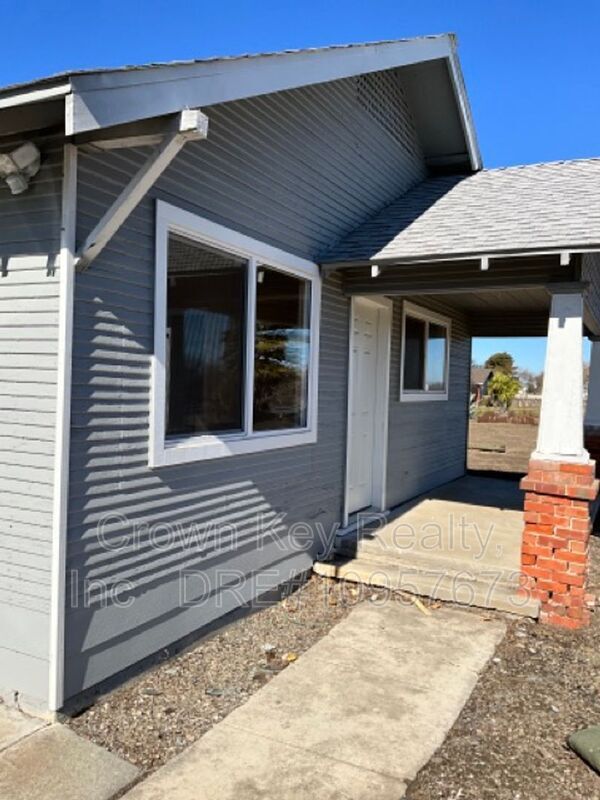 Foto principal - 24427 S Chrisman Road