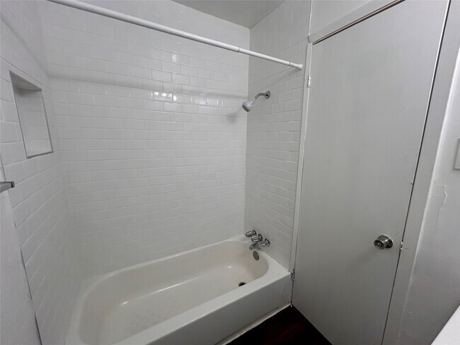 Building Photo - 8803 Timberside Dr