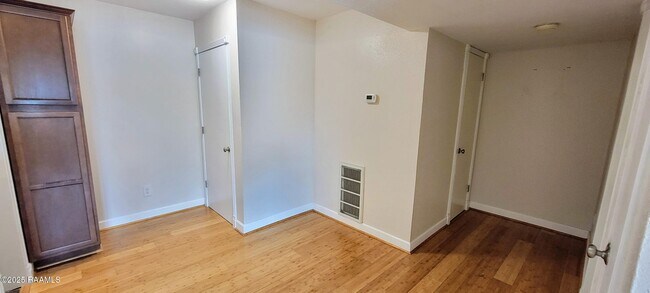 Building Photo - 3121 Johnston St
