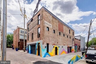 Building Photo - 101 E Trenton St