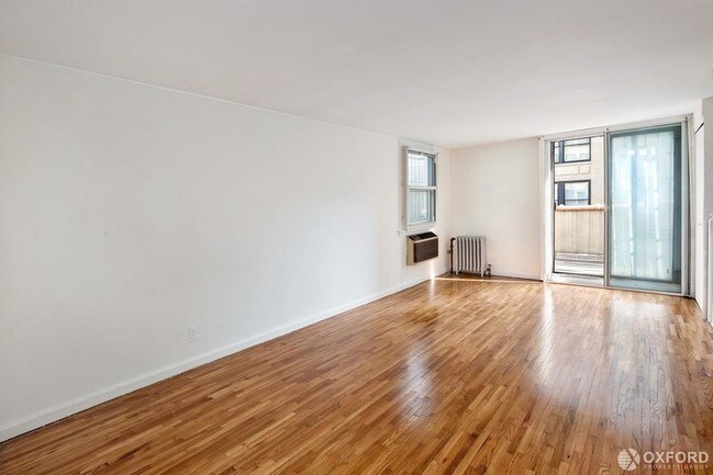 Foto del edificio - 220 Park Ave S