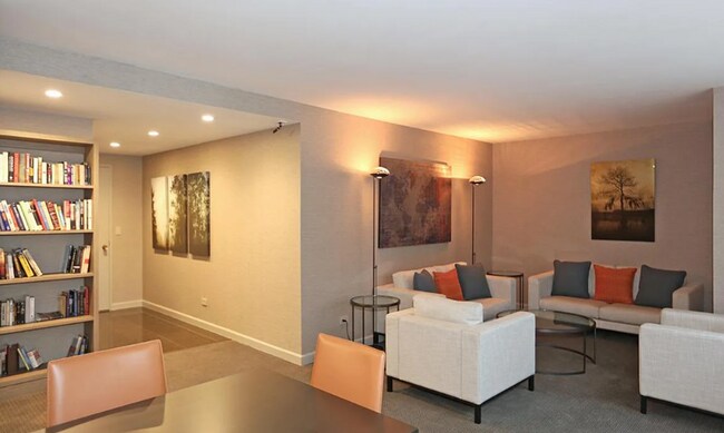 Foto del edificio - 235 W 72nd St