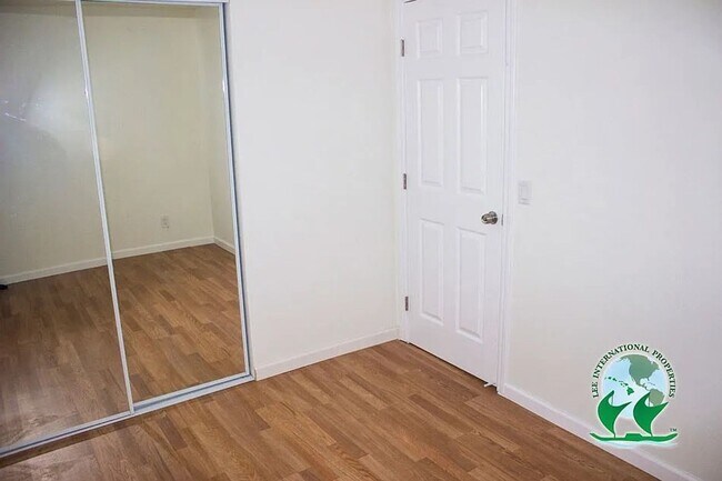 Foto del edificio - 2483 Kapiolani Blvd