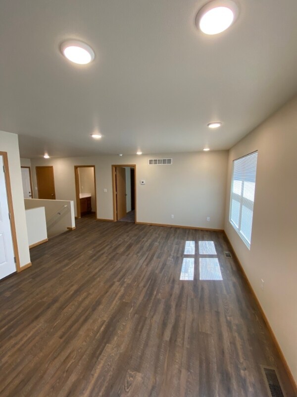 Building Photo - 1270 Rock Ridge Ln