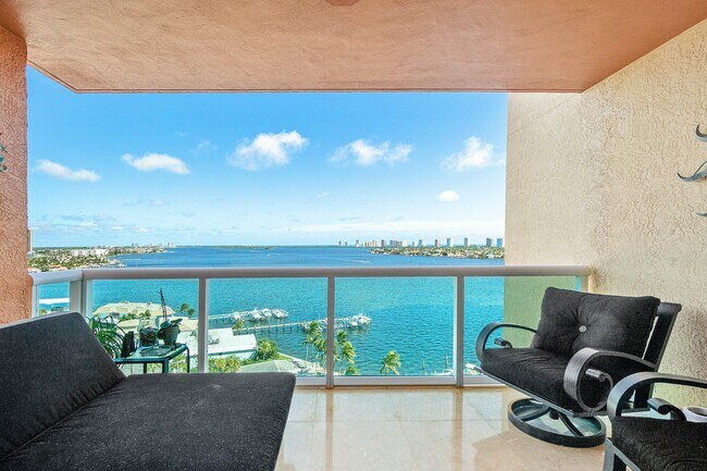 Foto del edificio - 2650 Lake Shore Dr