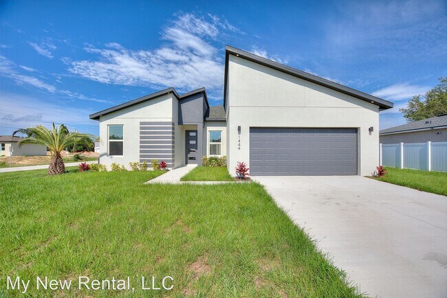 Building Photo - 4 br, 2 bath House - 1444 Punta Gorda Drive