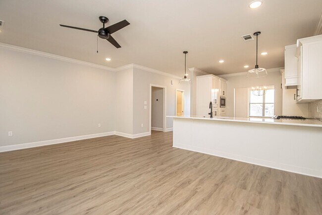 Foto del edificio - New Construction 3 bed 2 1/2 Bath, 2,020 s...