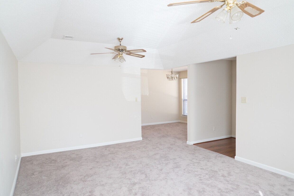 Foto principal - 7 CARDINAL LN