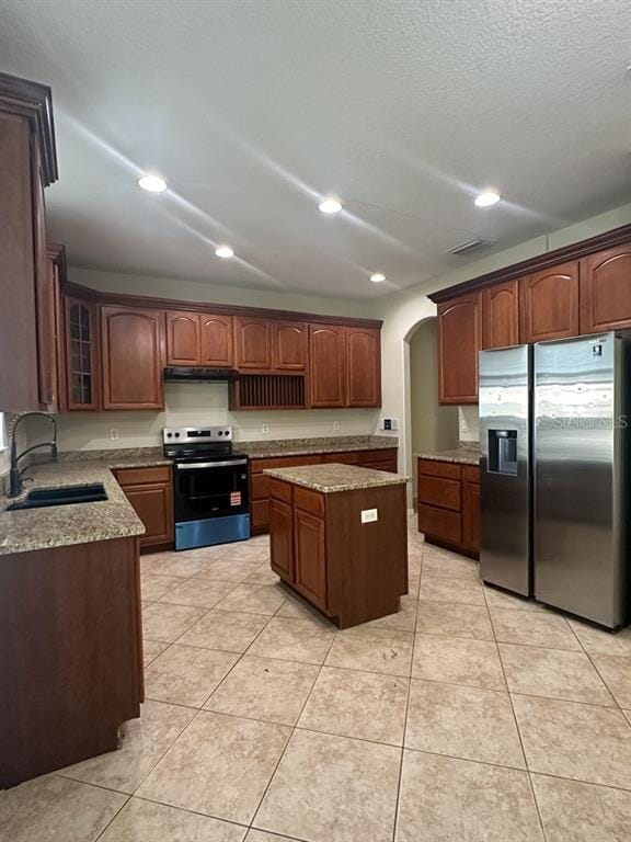 Photo - 18048 Java Isle Dr (Tampa, FL) House