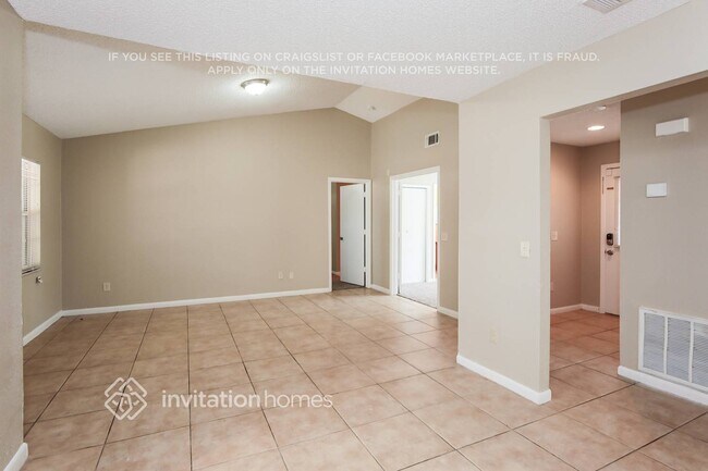 Foto del edificio - 821 Sunridge Point Dr