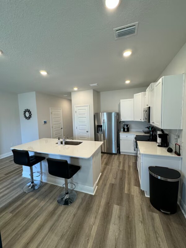 Building Photo - 5681 Stellarjay St