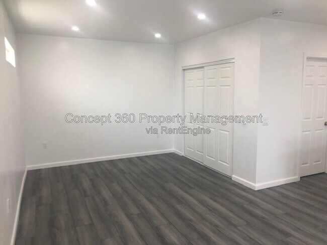 Foto del edificio - 110 E Scott St