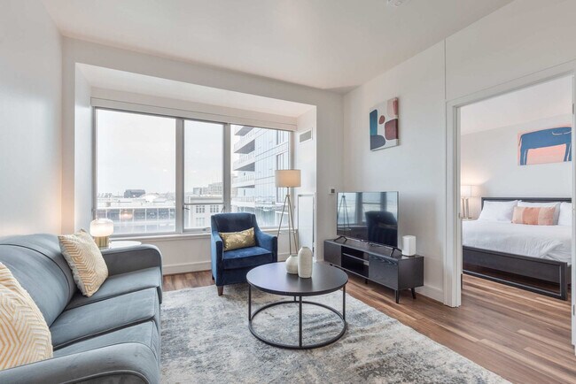 Foto del edificio - 100 Pier 4 Blvd.