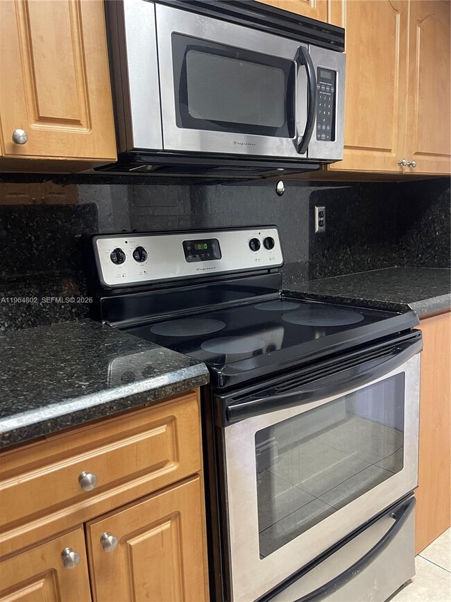 Foto del edificio - 15221 SW 80th St