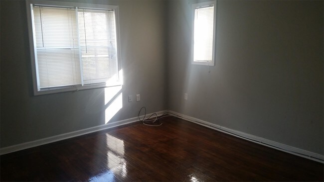Foto del edificio - 515 Oakwood St SE