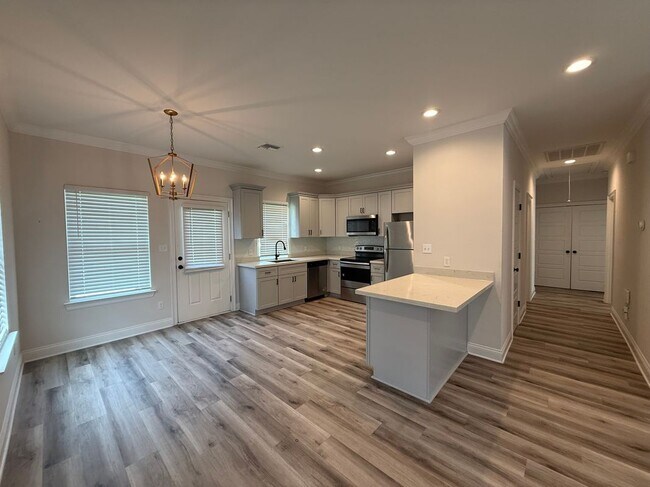 Foto del edificio - 57415 Oak Ave
