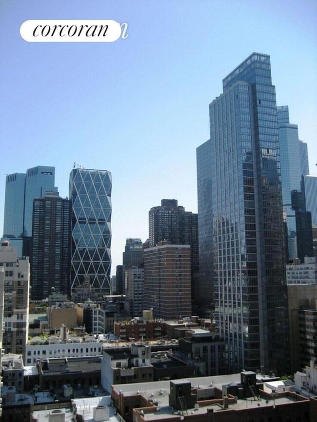 Building Photo - 350 W 50th St