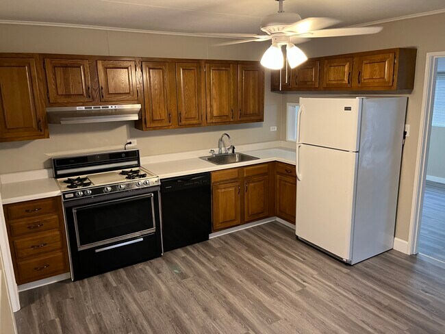 Building Photo - 1718 W Granview Dr