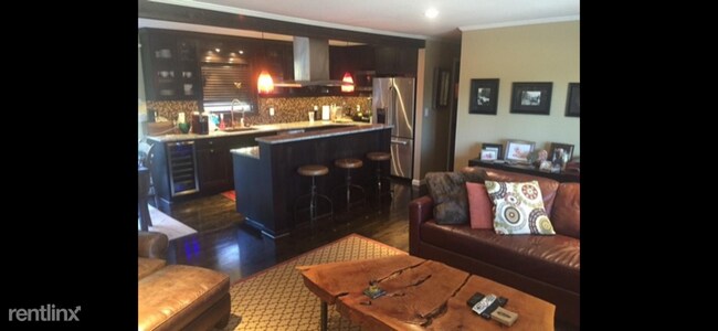 Foto del edificio - 4 br, 2 bath House - 10424 nw 195th st